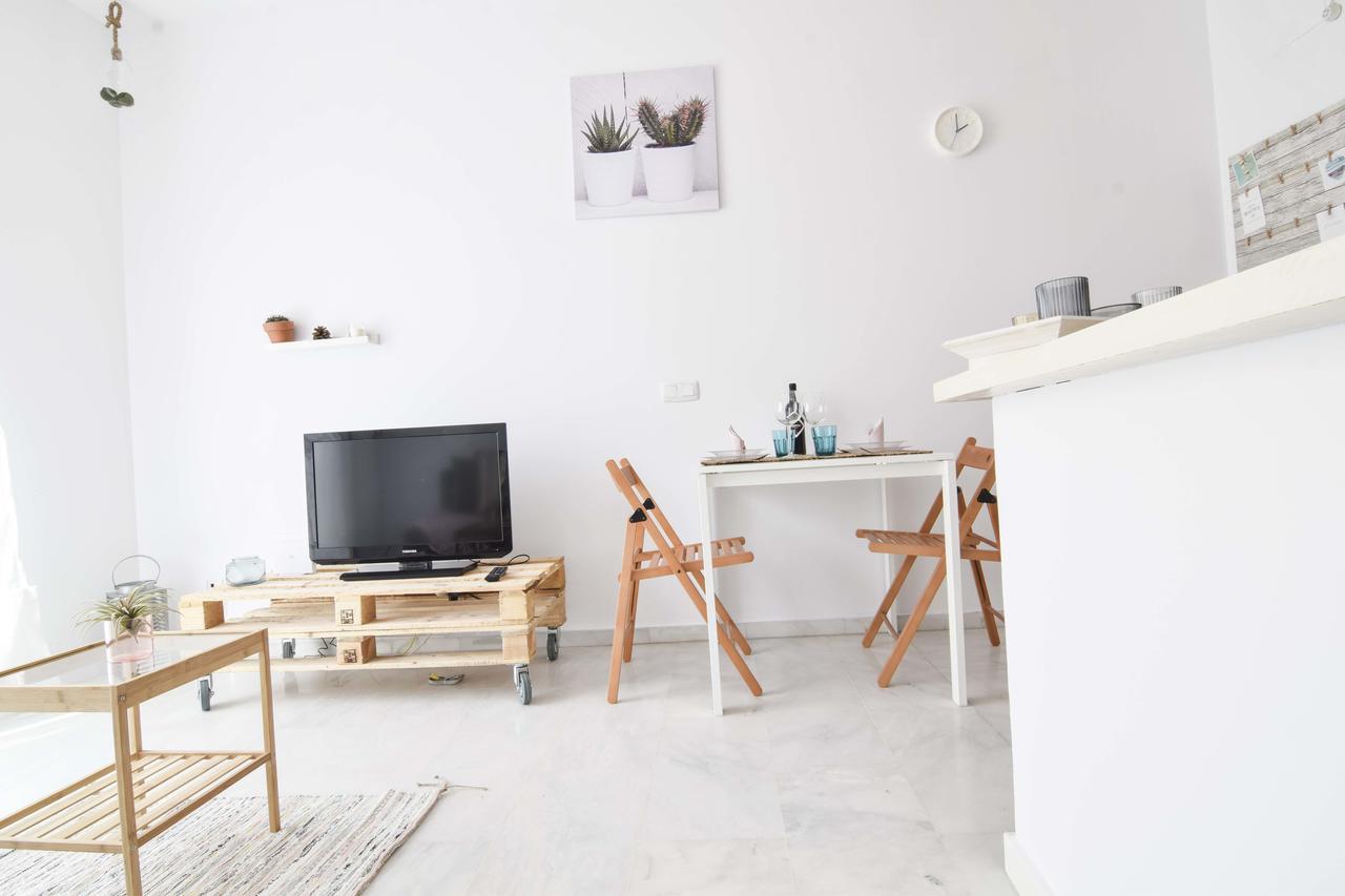 P&P Apartaments Carrera De Capuchinos Malaga Exterior photo