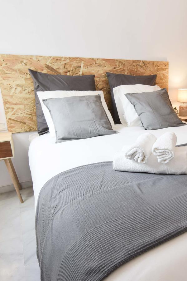P&P Apartaments Carrera De Capuchinos Malaga Exterior photo