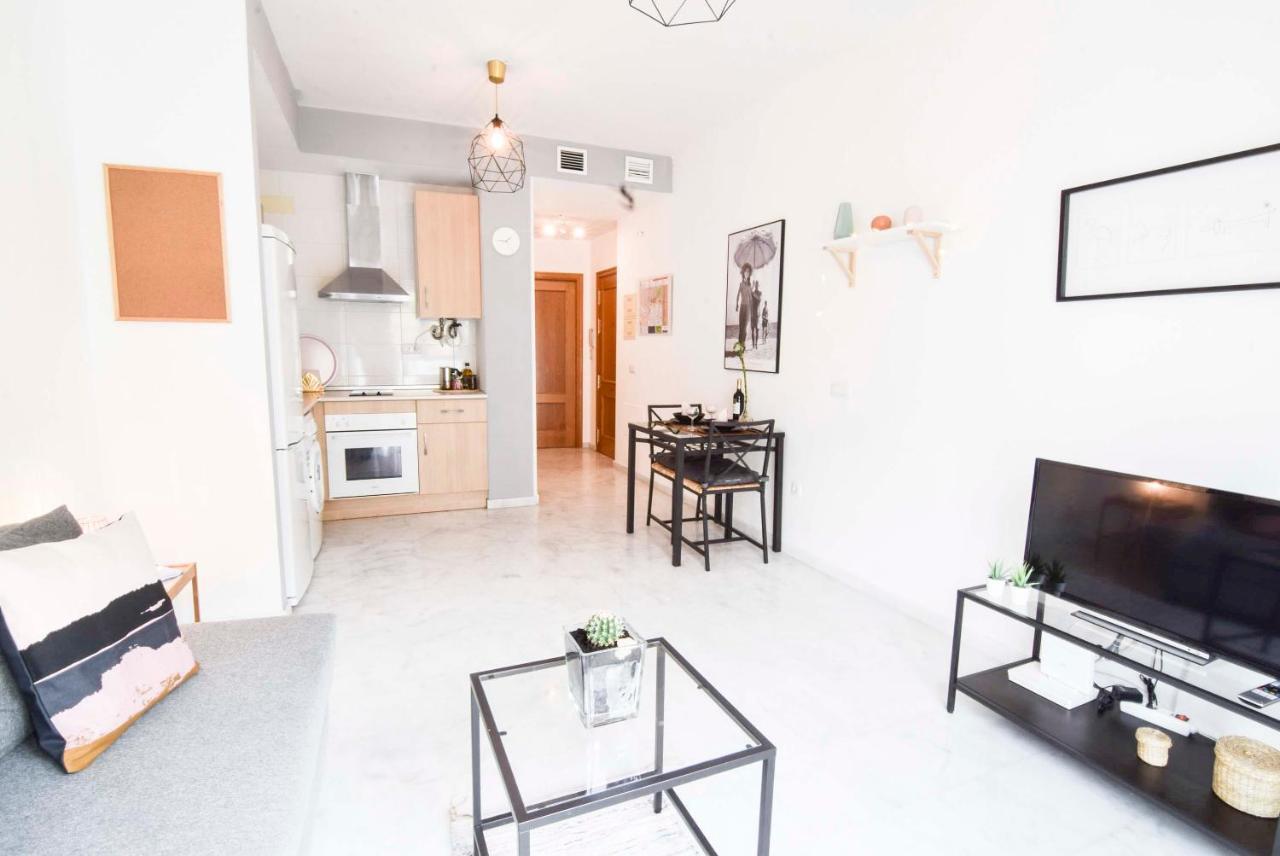 P&P Apartaments Carrera De Capuchinos Malaga Exterior photo