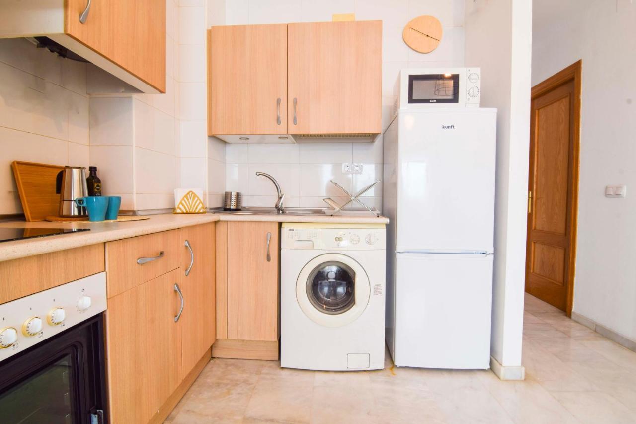 P&P Apartaments Carrera De Capuchinos Malaga Exterior photo